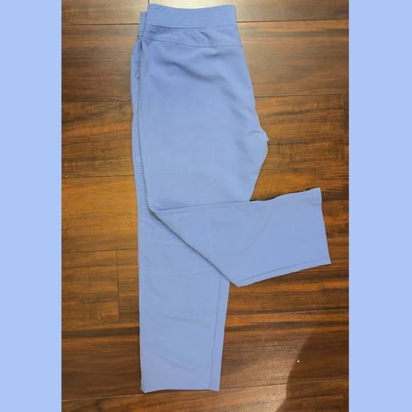 Figs Women's Moto Scrub Pants - Picture 8 of 14